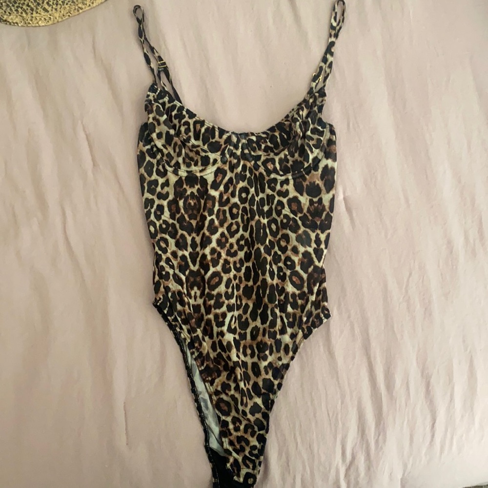 Cheetah bodysuit princess Polly